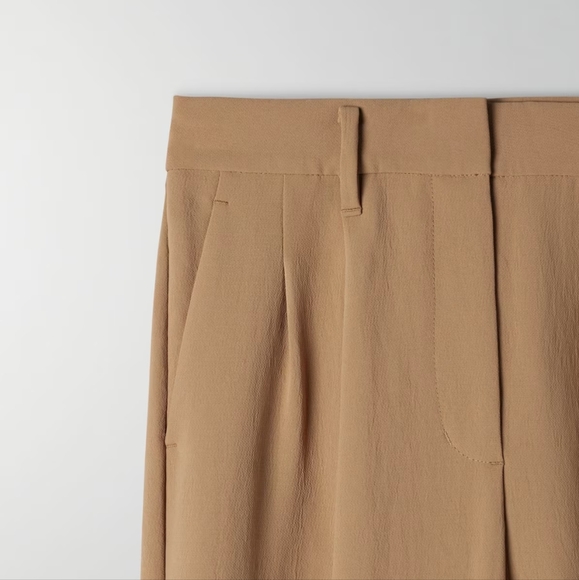 Aritzia Babaton Carrot Pant in Rich Chestnut size 0 tall - Picture 2 of 7